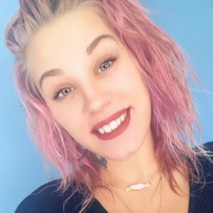 Meet your Posher, Amanda